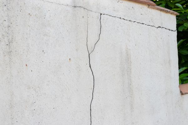 Foundation Crack Patching in Lake Zurich